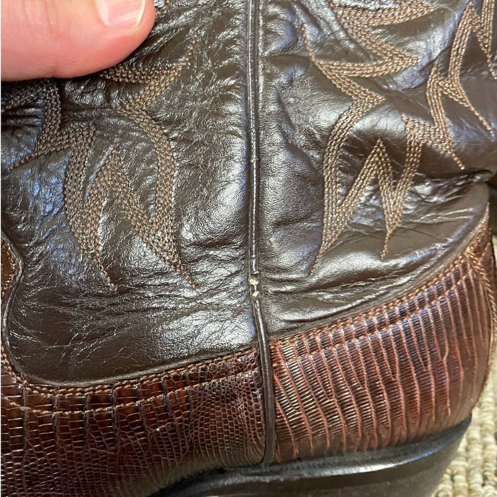 Classic Brown Western Cowboy Boots - Picture 4 of 7